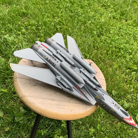 VF-111 gray jet An Hooch Roberts cool metal model - Picture 12 of 16